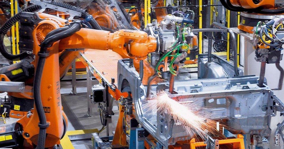 5000 robotów KUKA w fabrykach BMW