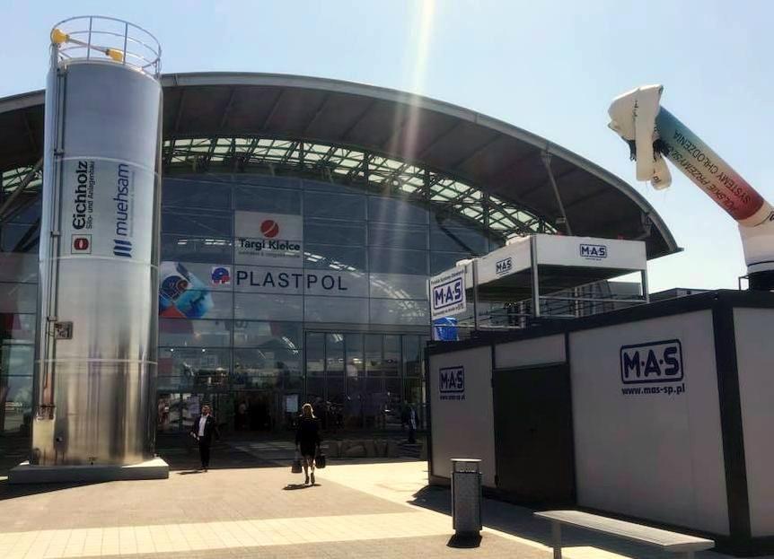 PLASTPOL w dobrej kondycji