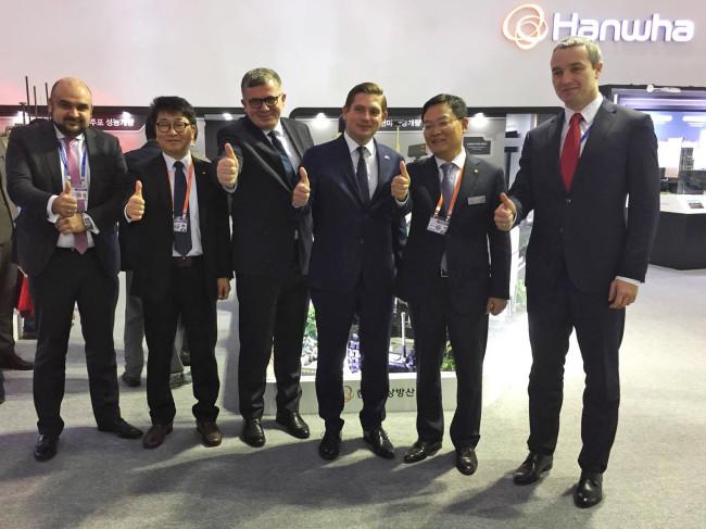 HSW inauguruje współpracę z Hanwha Land Systems