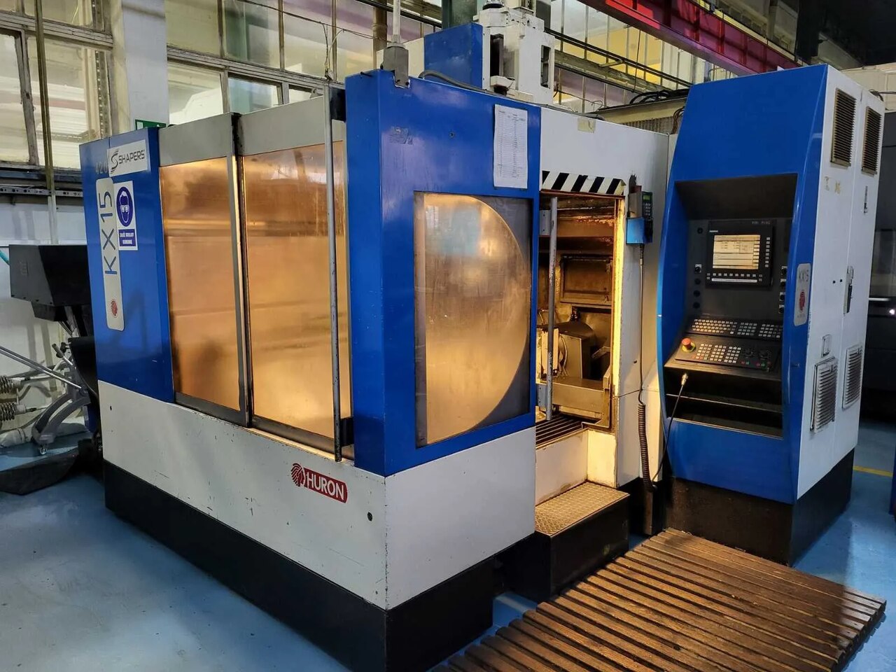 HURON KX15 CNC Milling Machine (2000)
